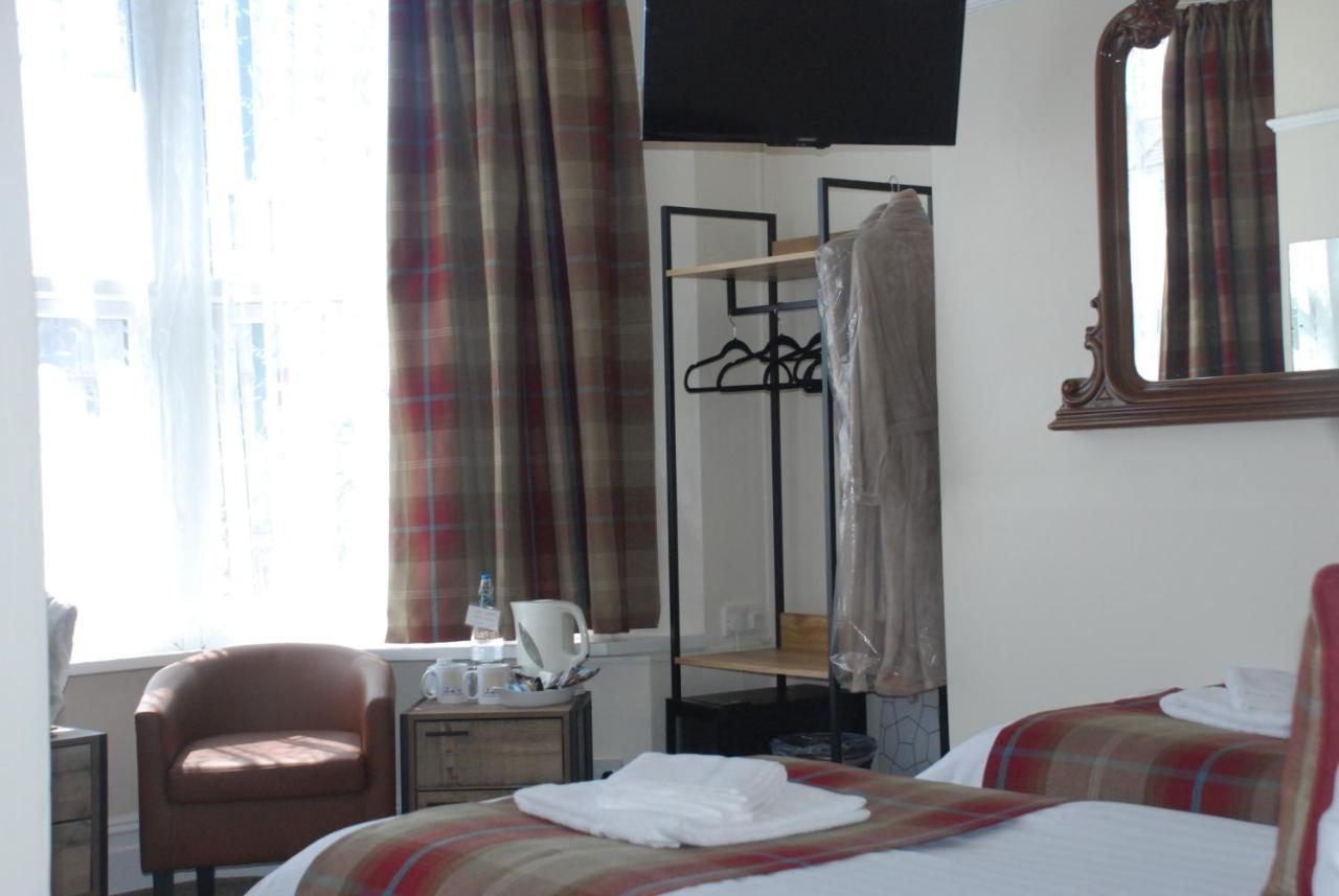Trevali Guest House Bognor Regis Eksteriør billede